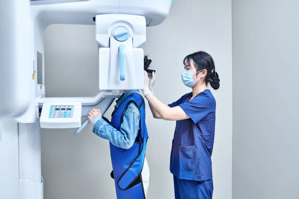 Best Emergency Tooth Extraction in La Follette, TN